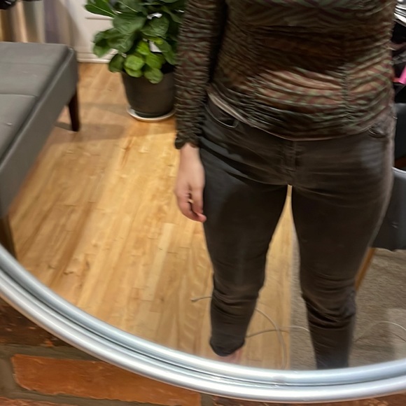 Beautiful mid length waist skinny black jeans from Buffalo - Picture 11 of 12